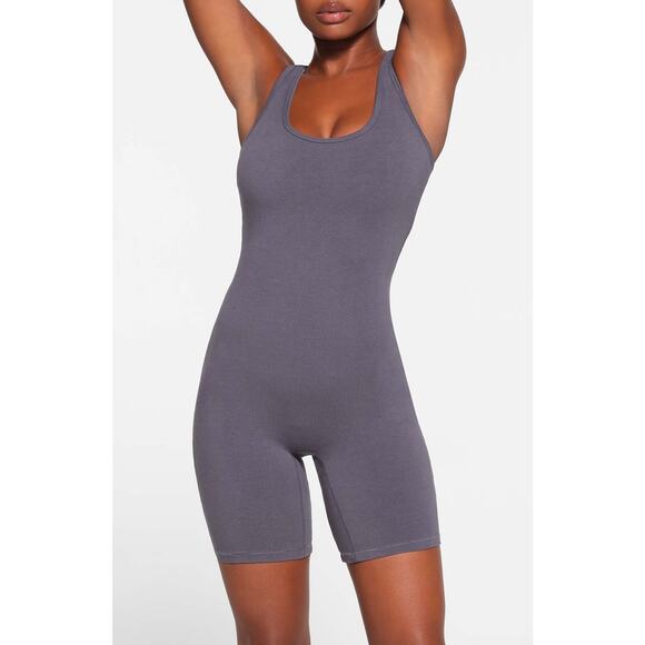 SKIMS Outdoor Mid Thigh Bodysuit - S - Picture 2 of 4